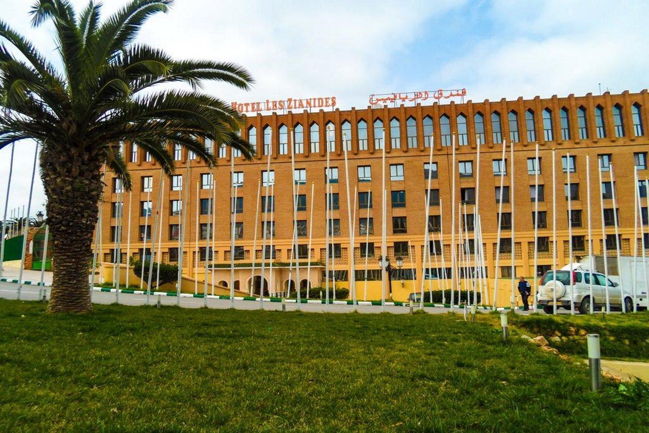 Hotel Les Zianides Тлемсен Екстер'єр фото