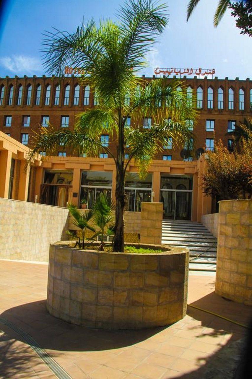 Hotel Les Zianides Тлемсен Екстер'єр фото