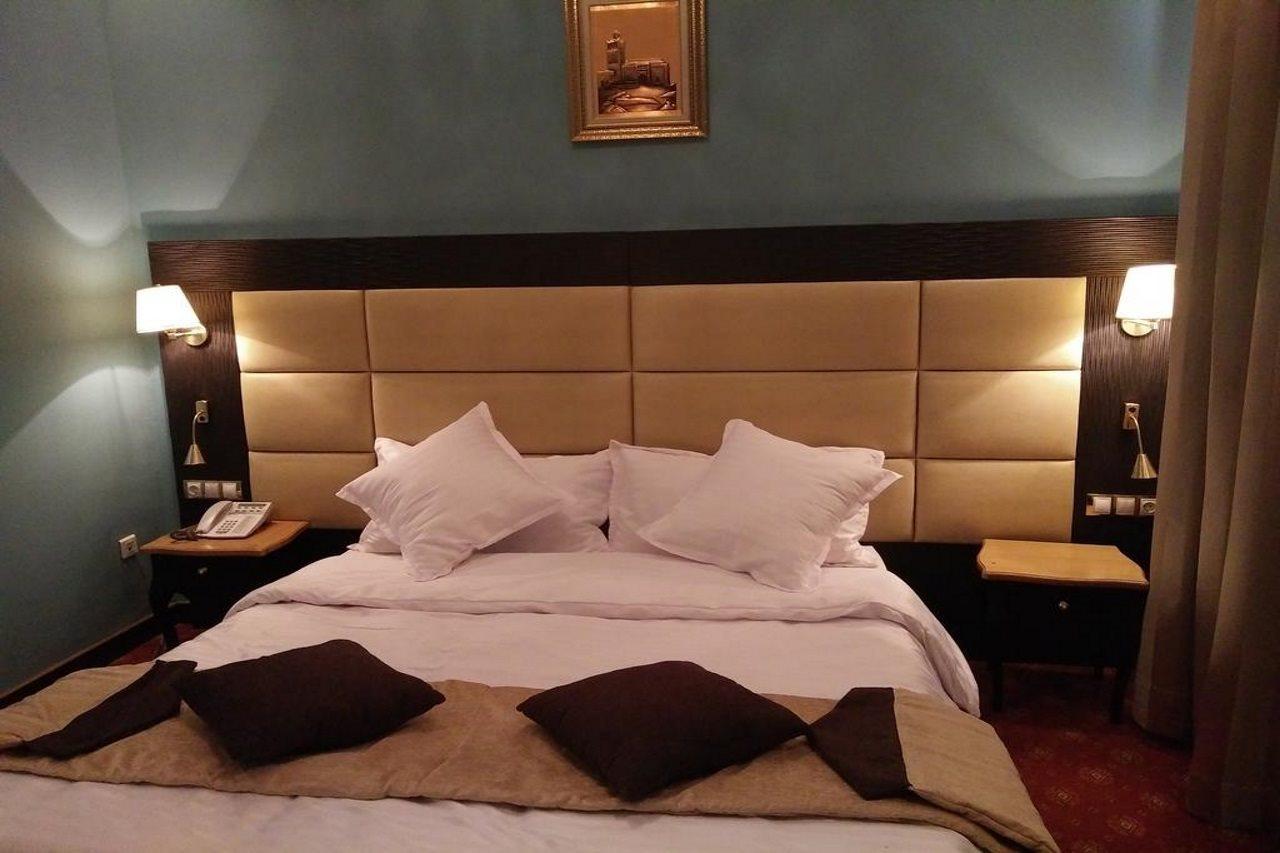 Hotel Les Zianides Тлемсен Екстер'єр фото